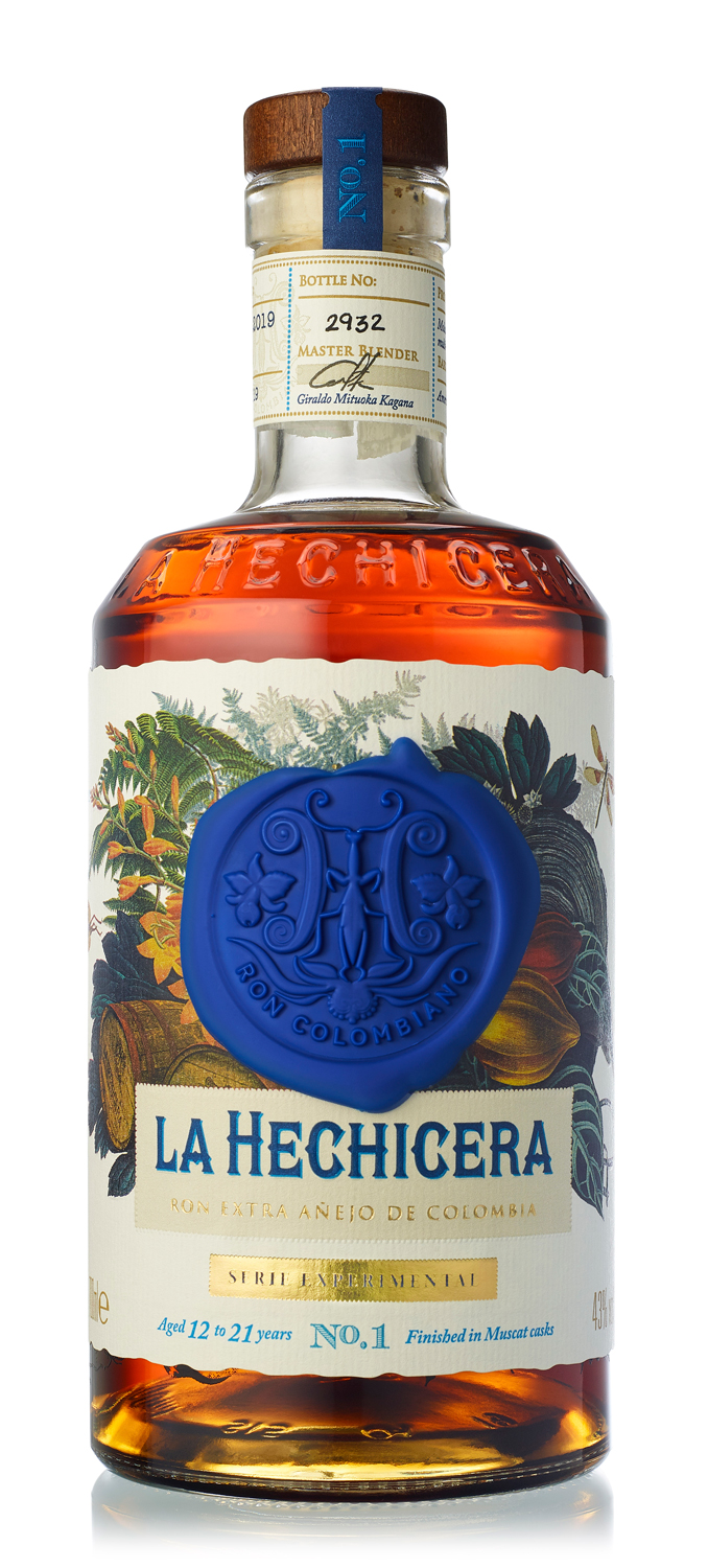Approach_Retouch_London_LaHechicera_Rum_Cutout_Bottle-1