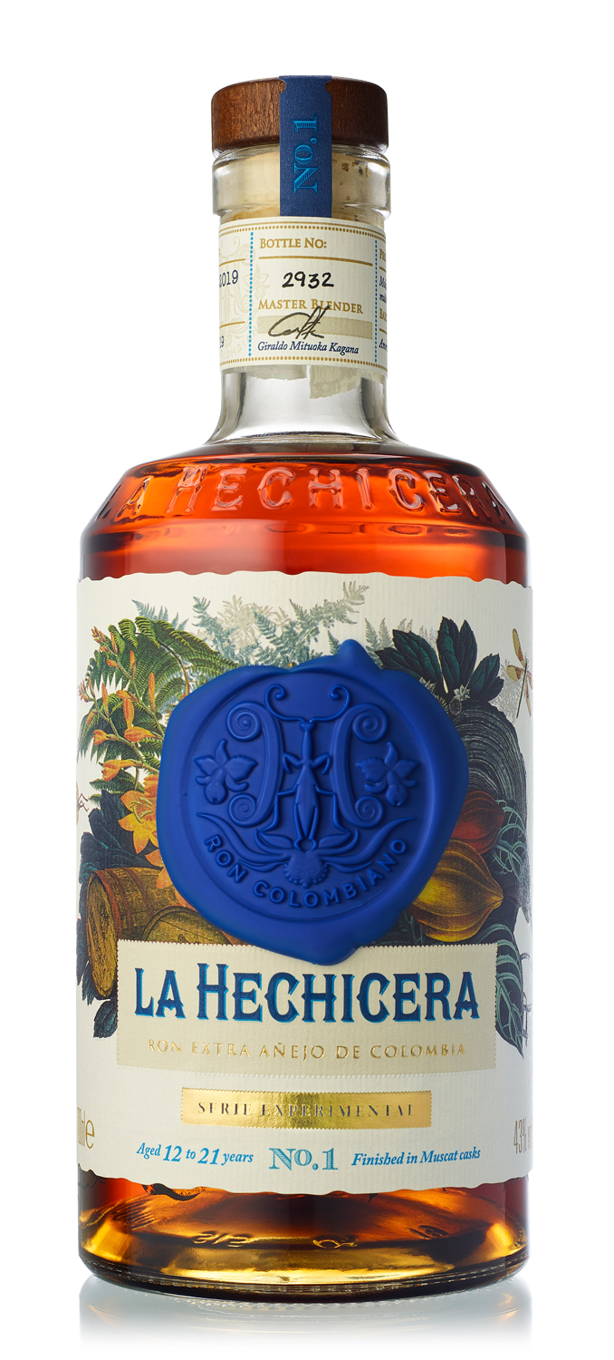 Approach_Retouch_London_LaHechicera_Rum_Cutout_Bottle
